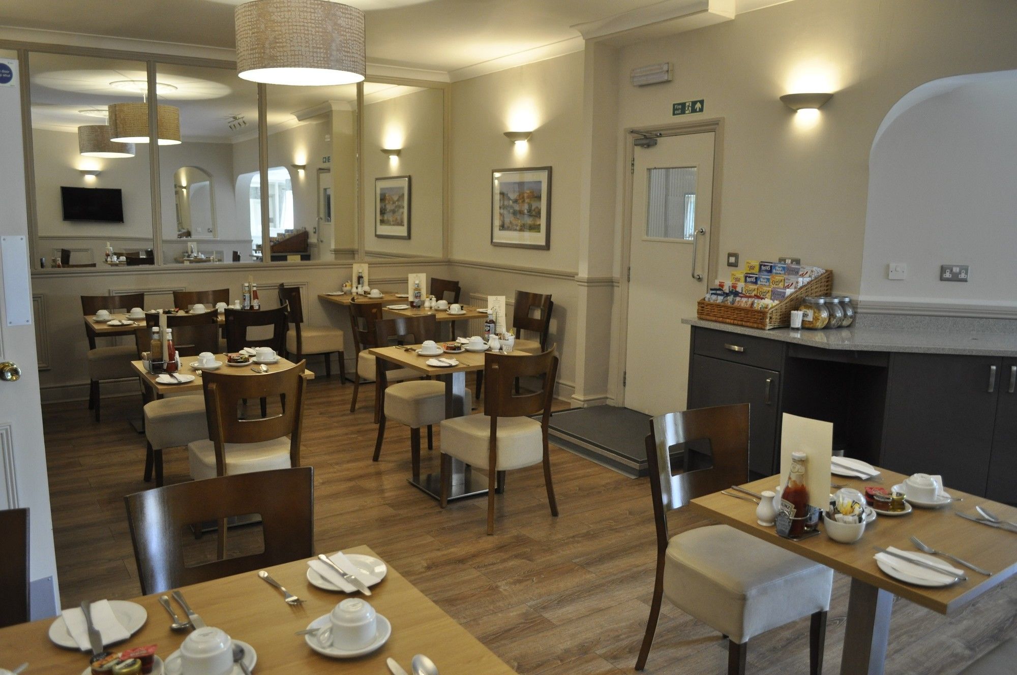 Hayward'S At The Grasmere Keynsham Exterior foto